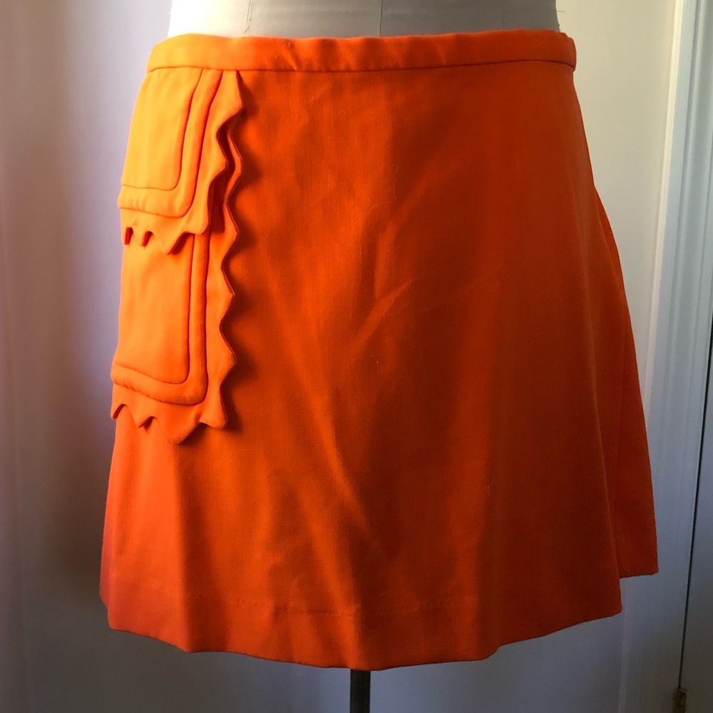 Victoria Beckham Target scallop pocket short skirt